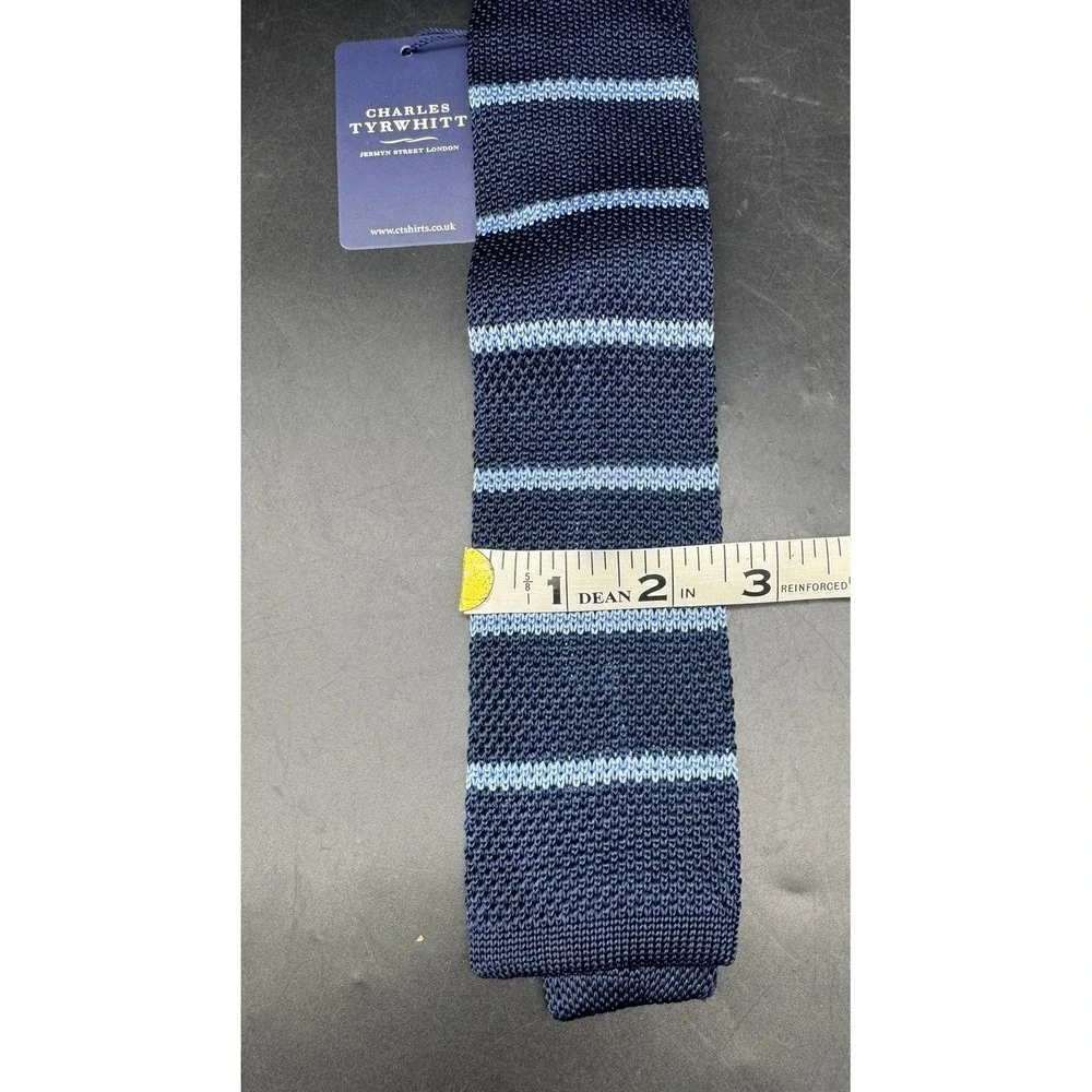 Charles Tyrwhitt Mens Navy Sky Blue Knitted Stripe Silk Tie NEW